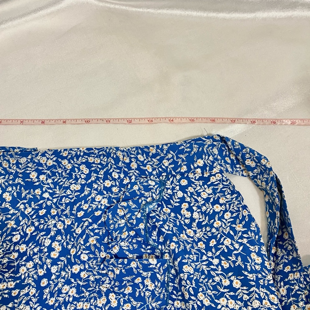 NEW Set of 2 pcs top and skirt L floral blue - Picture 10 of 13